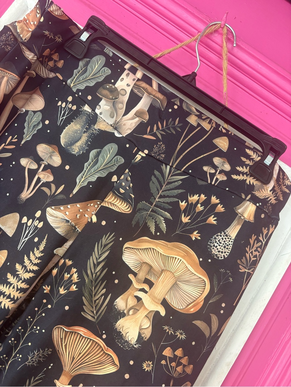 ROMWE Black Flared Pants with Brown Mushroom Print - Picture 4 of 9